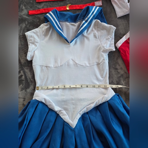 Sailor Moon Costume Red and Blue XS - Picture 5 of 13